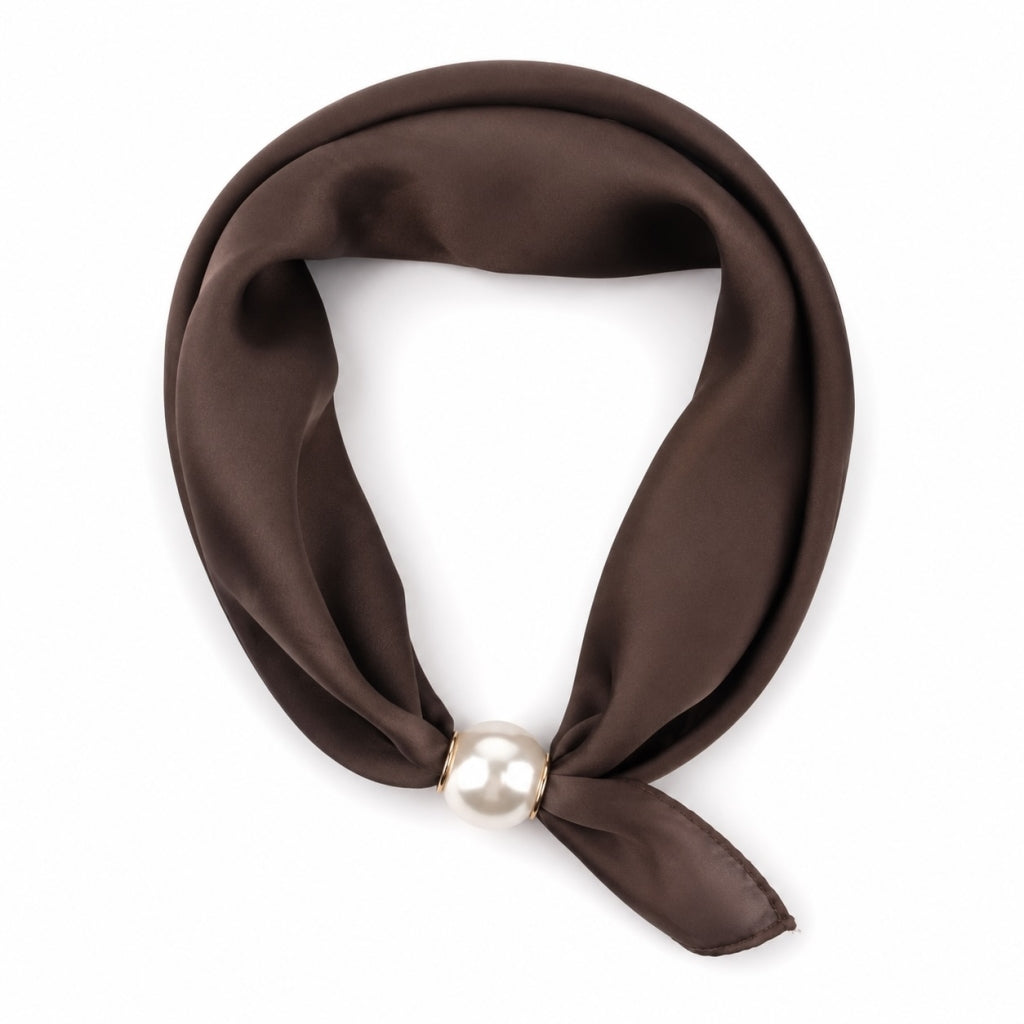Brun scarf med magnet