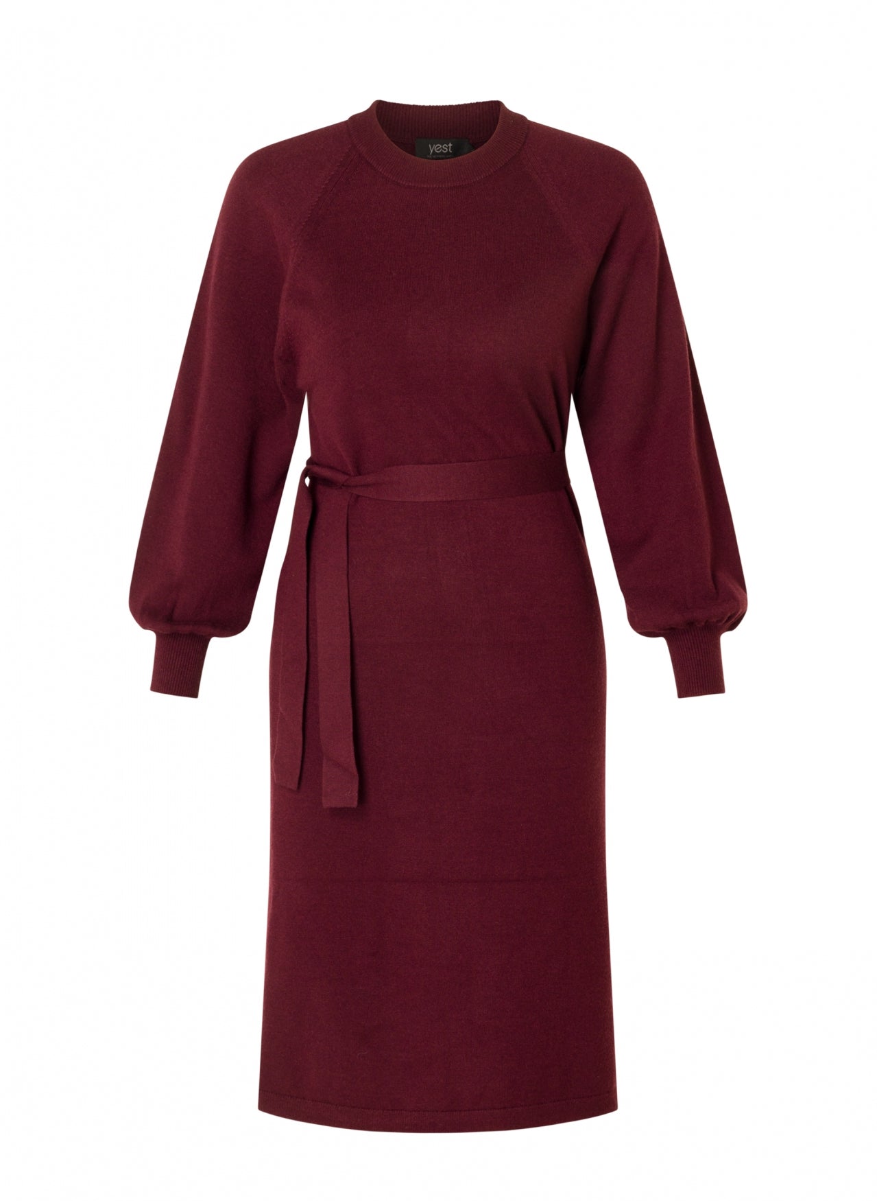 Vinröd stickad klänning från Yesta A005832