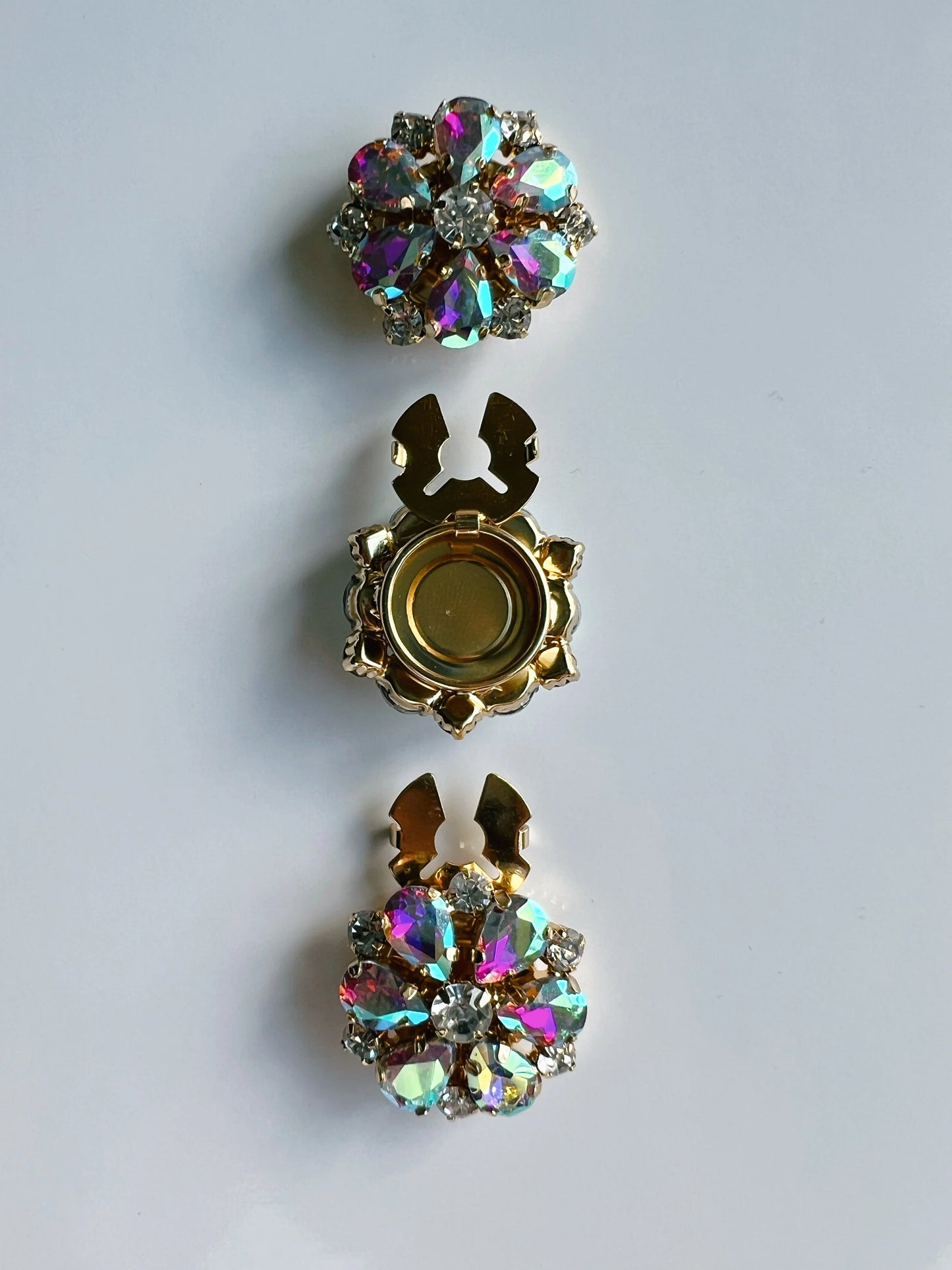 Knapp smycke 40.01 Emy