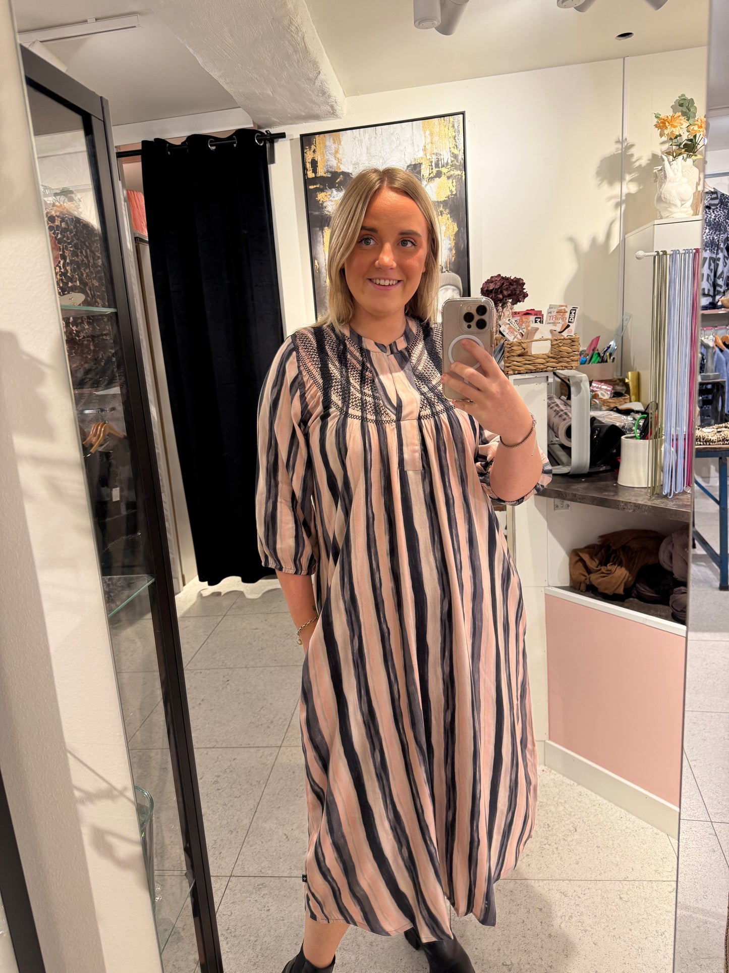 Klänning från Adia 5238