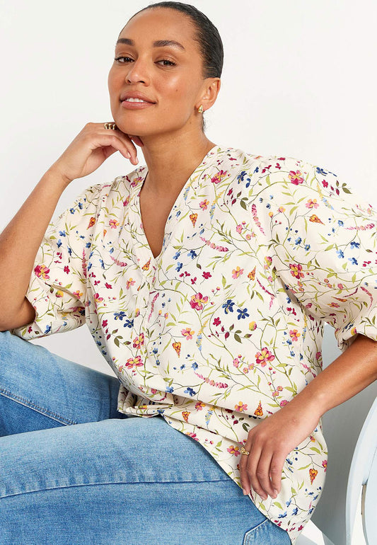 Blommig blus från Cellbes 702612