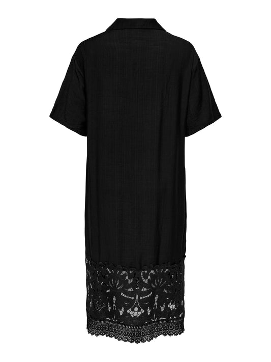 Svart klänning med spets från Carmakoma 15373755