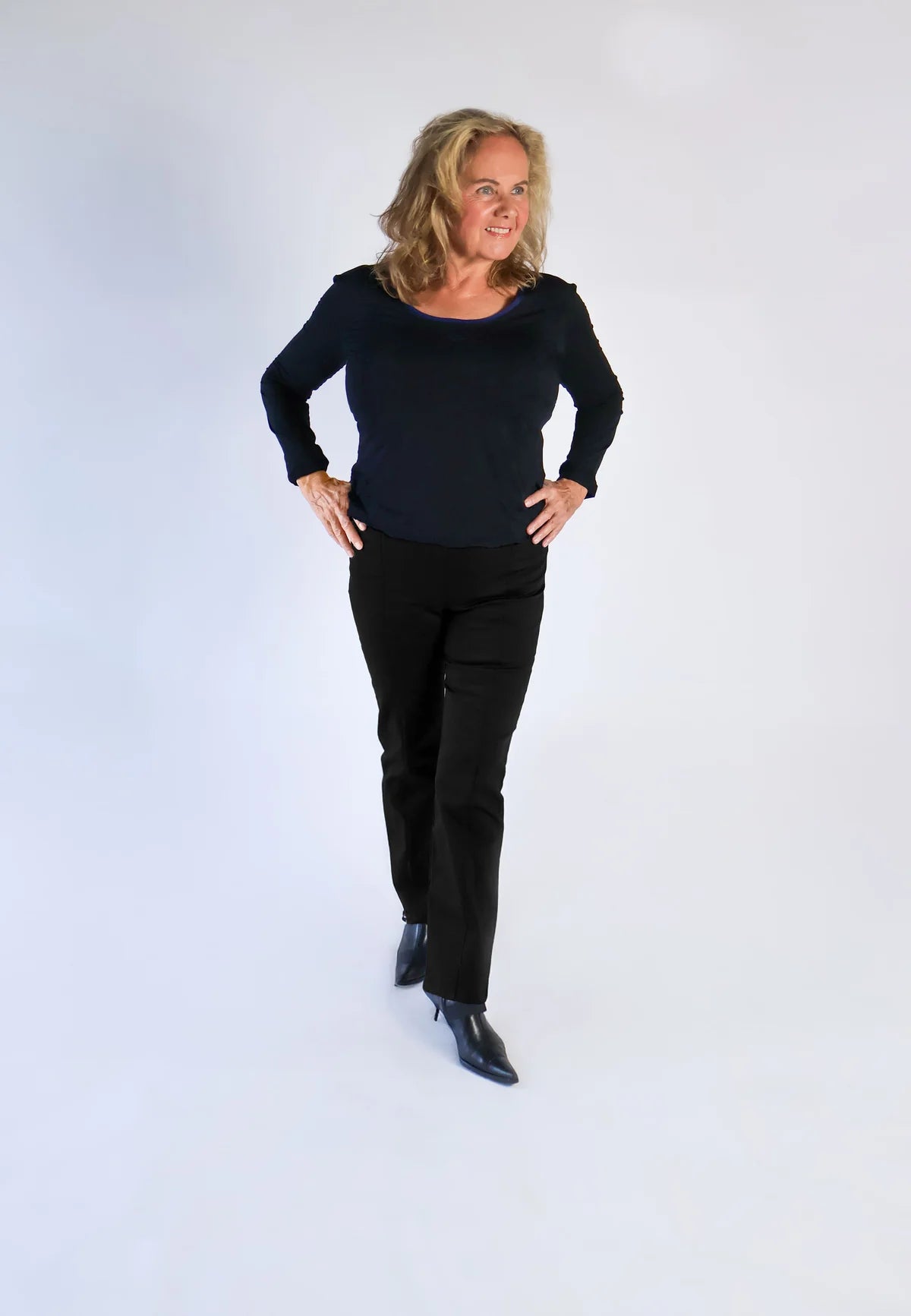 Svart byxa från Laurie 101198