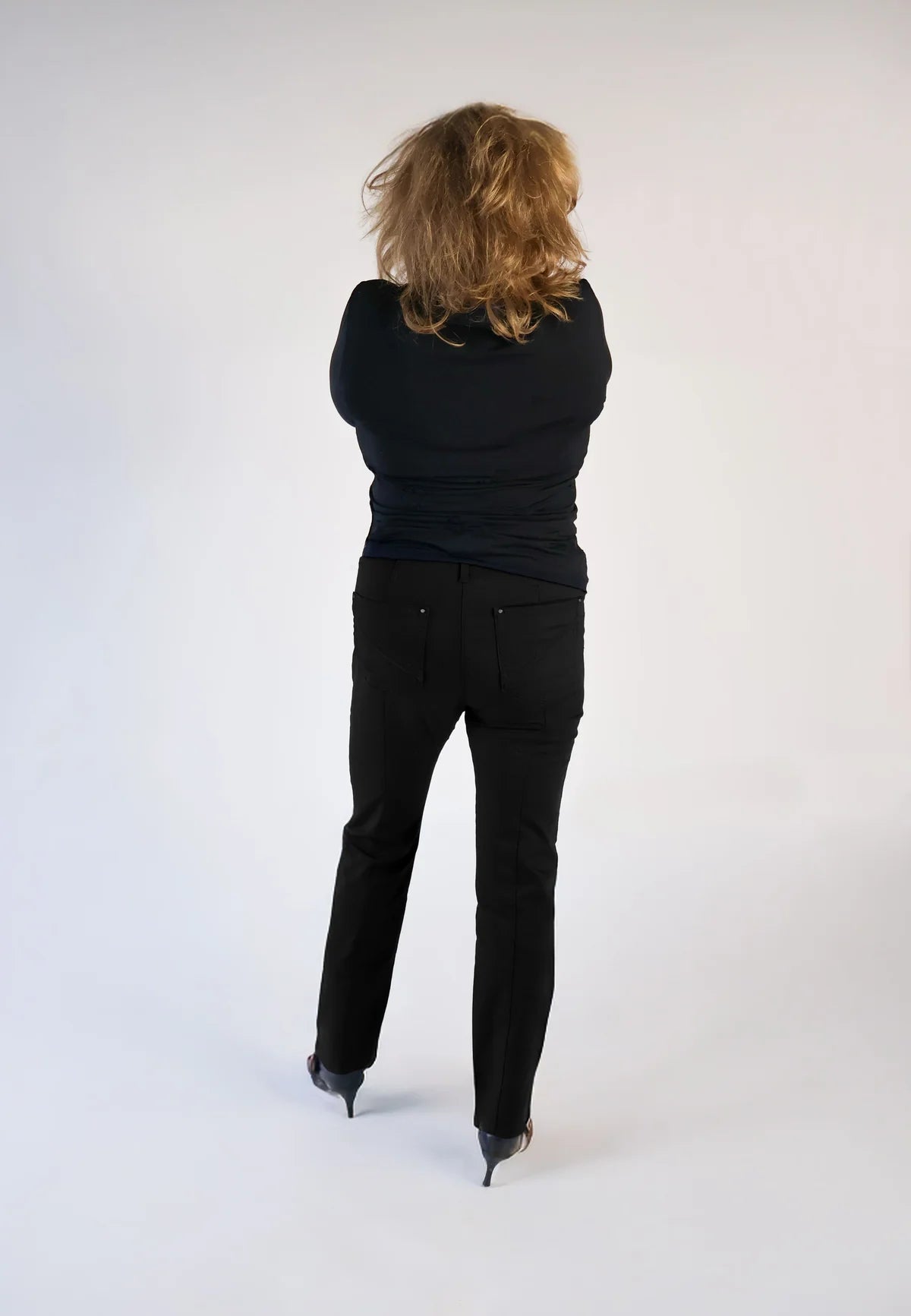 Svart byxa från Laurie 101198