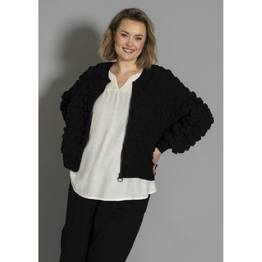 Svart jacka från Gozzip G256028