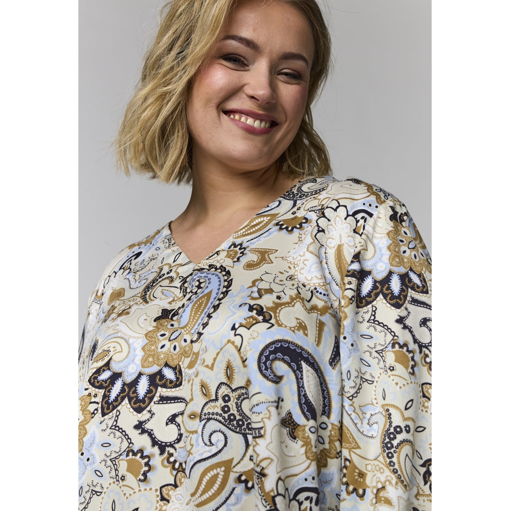 Paisley mönstrad blus från Gozzip G264022