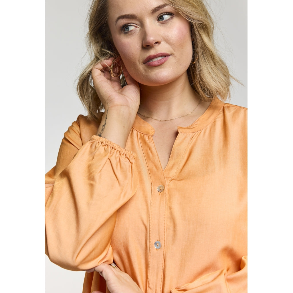 Orange lång skjorta från Gozzip G263028