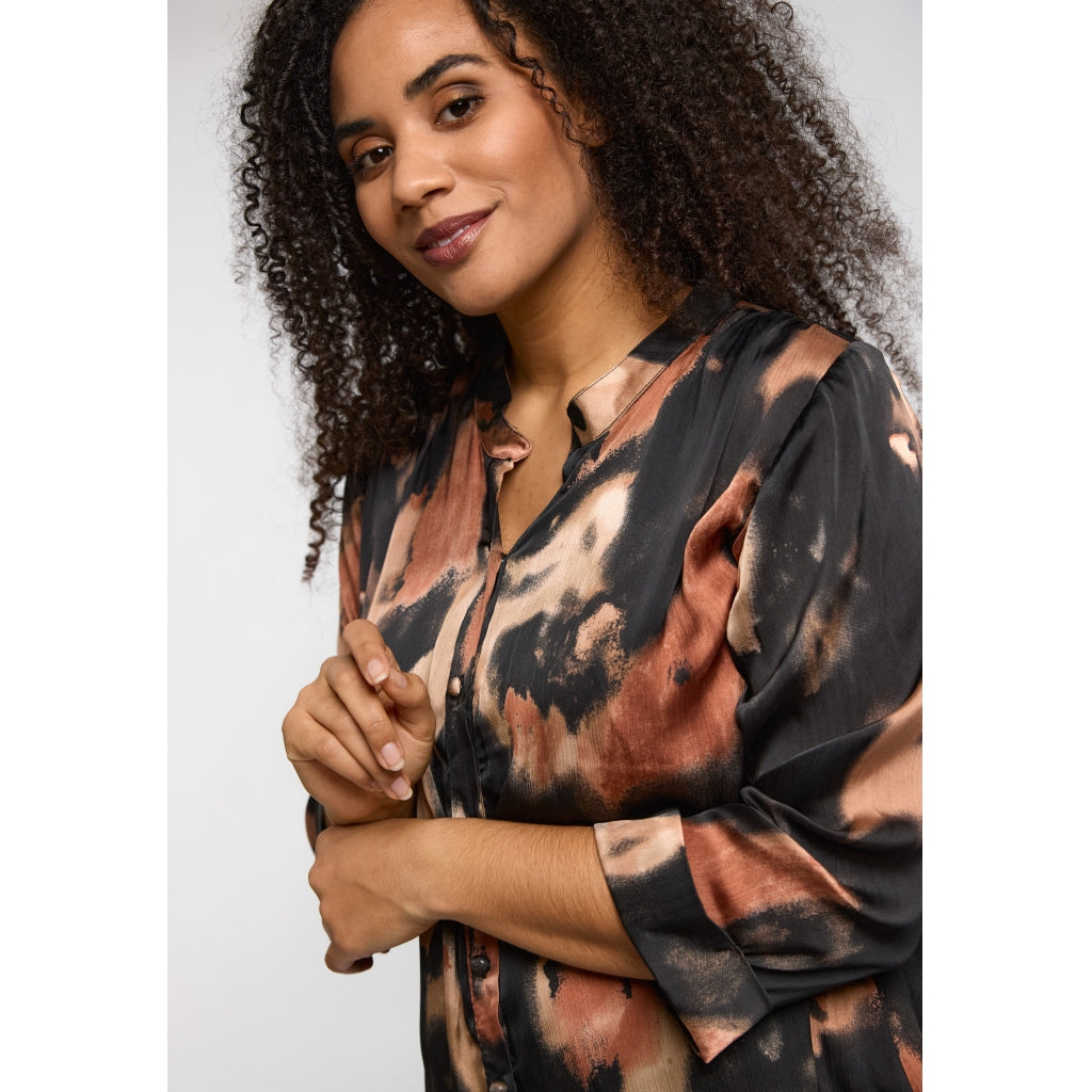 Mönstrad blus från Studio S256825