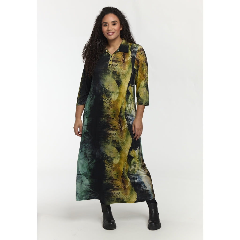 Klänning från Studio S261800