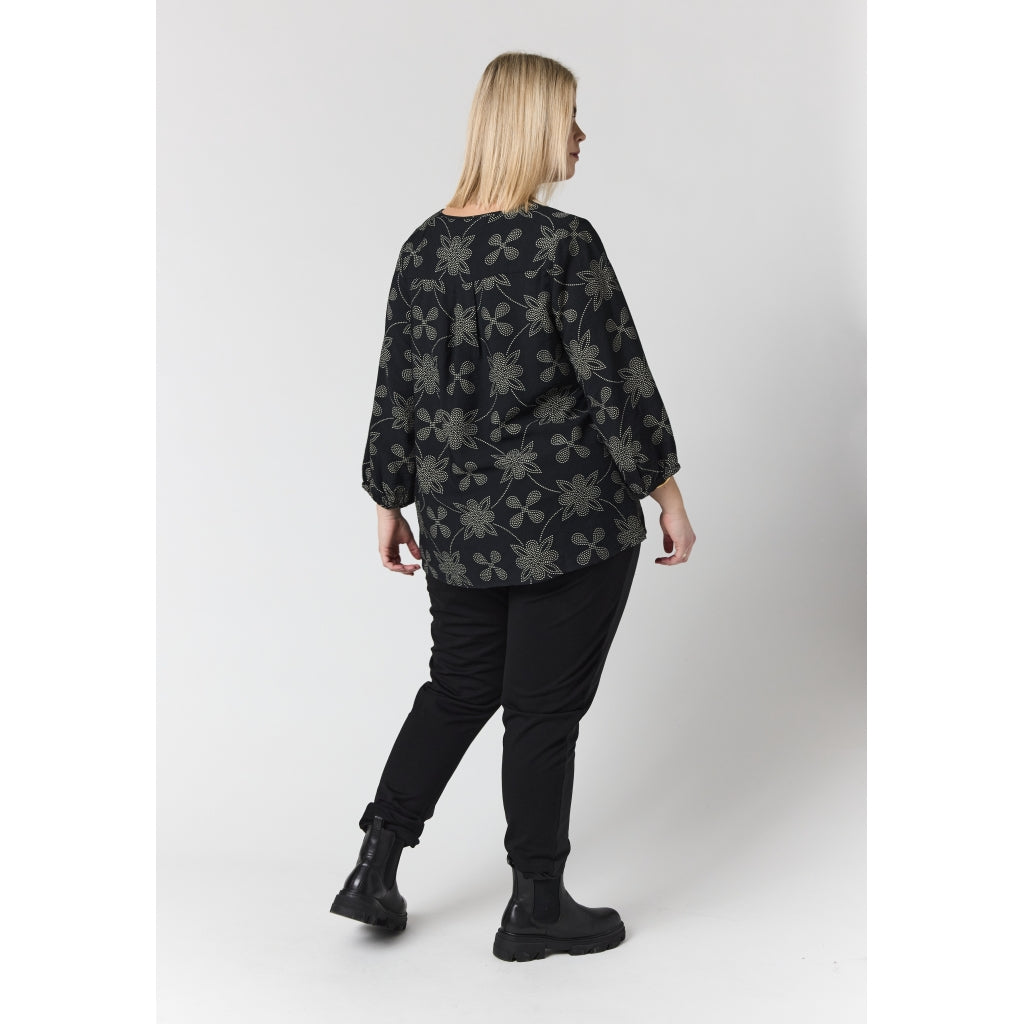 Mönstrad blus från Studio S265806