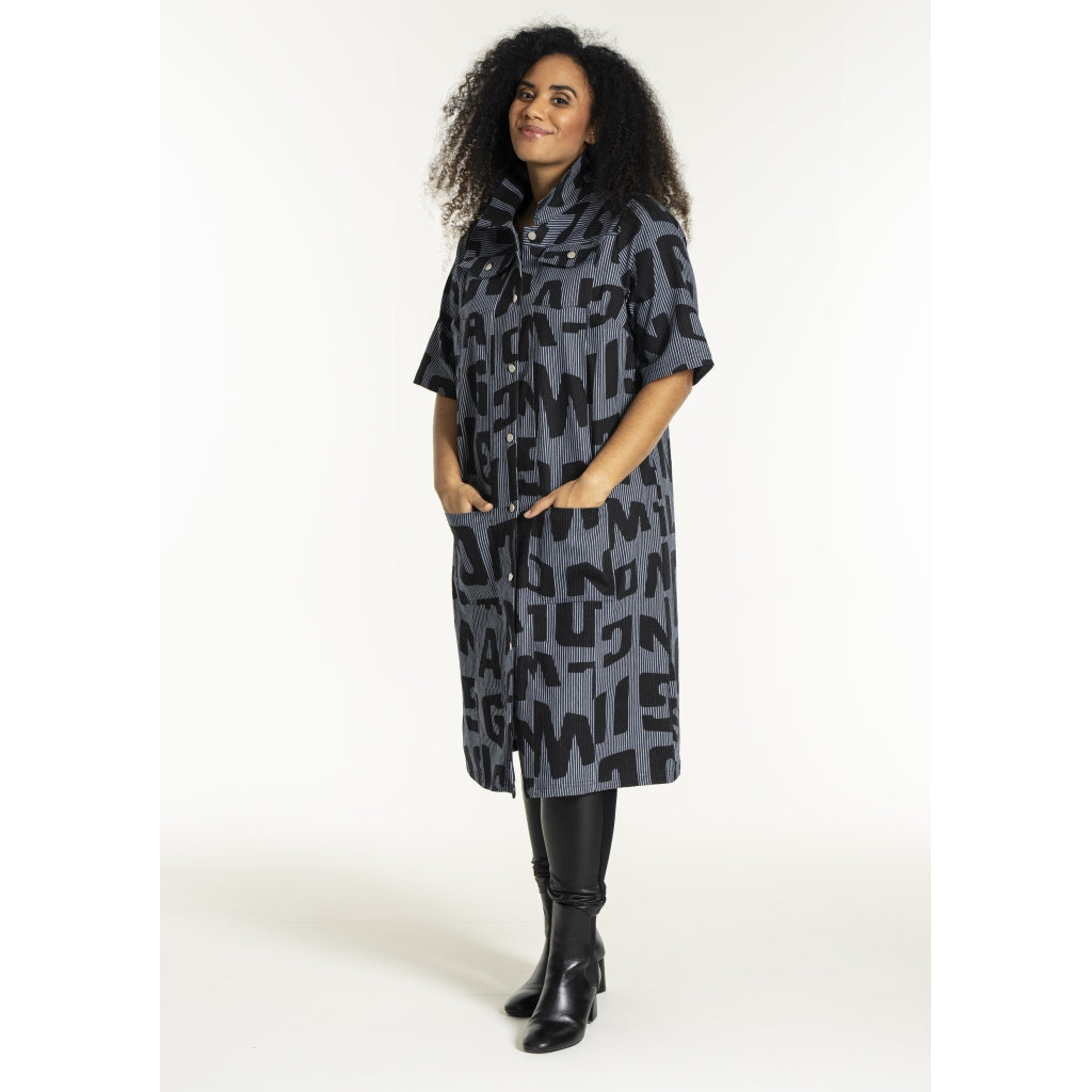 Cool jeans klänning från Studio S255861