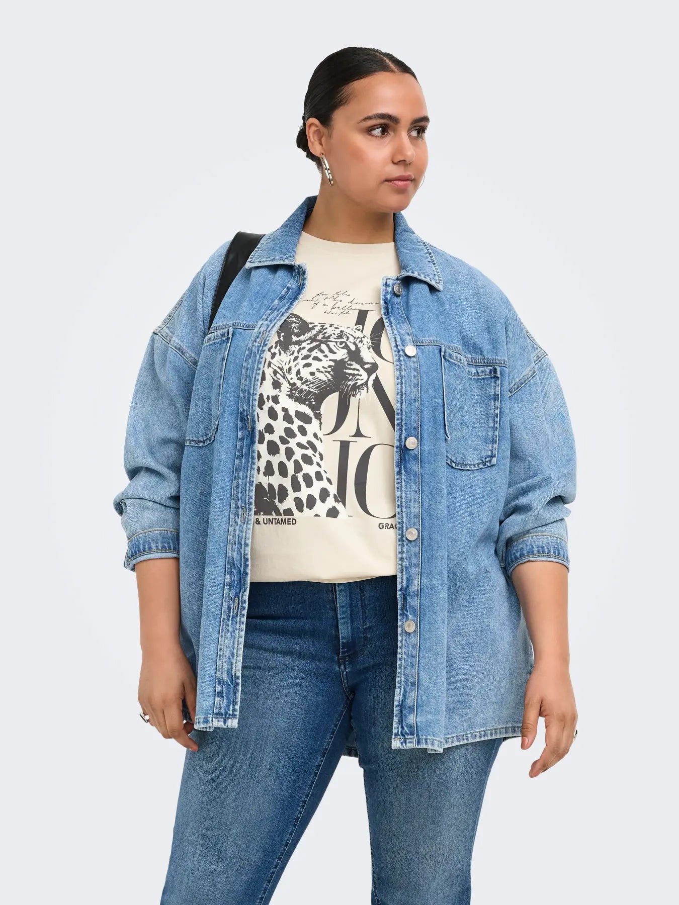 Tuff T-shirt från Carmakoma 15381354