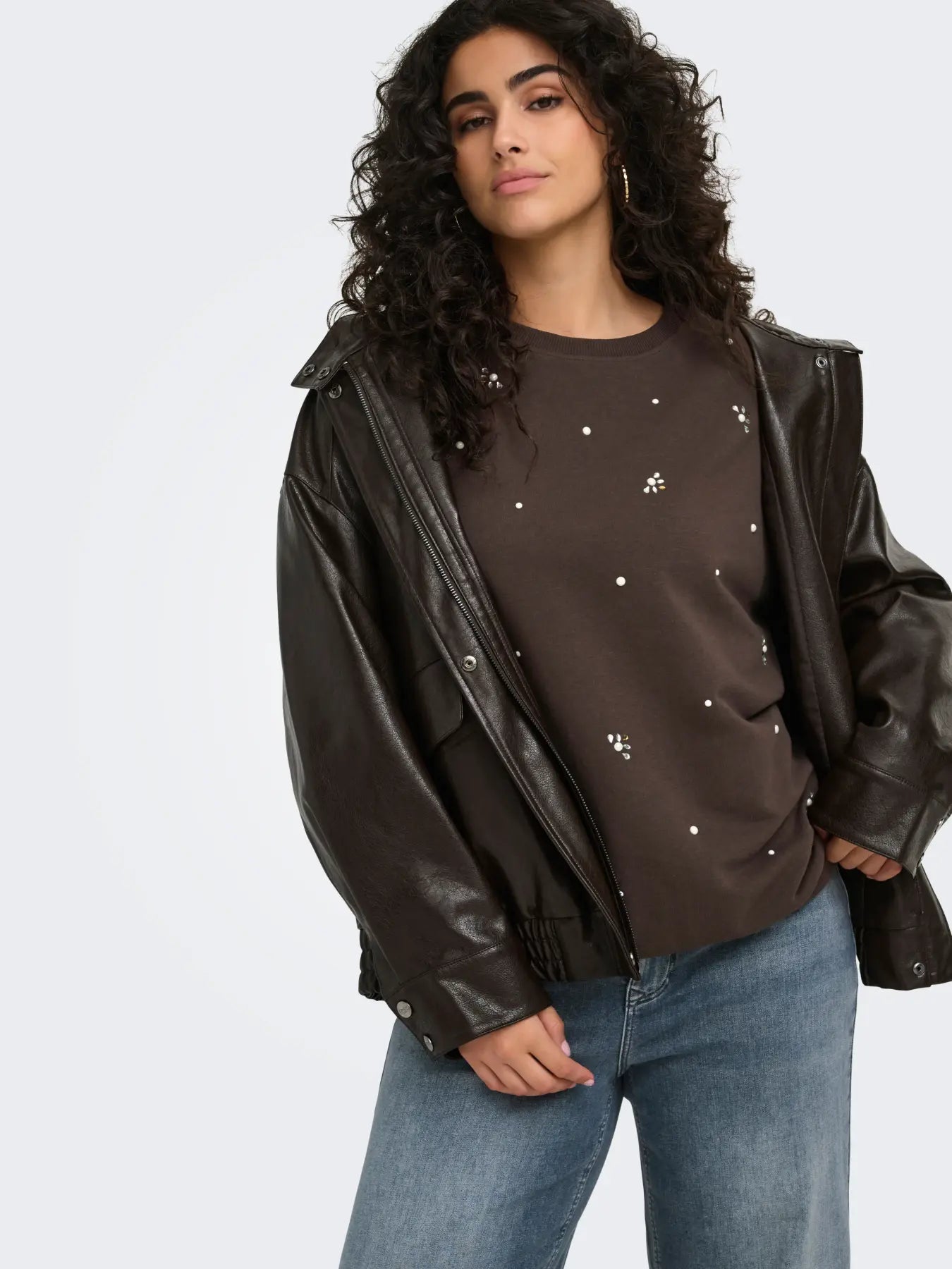 Mysig sweatshirt från Carmakoma 15381037