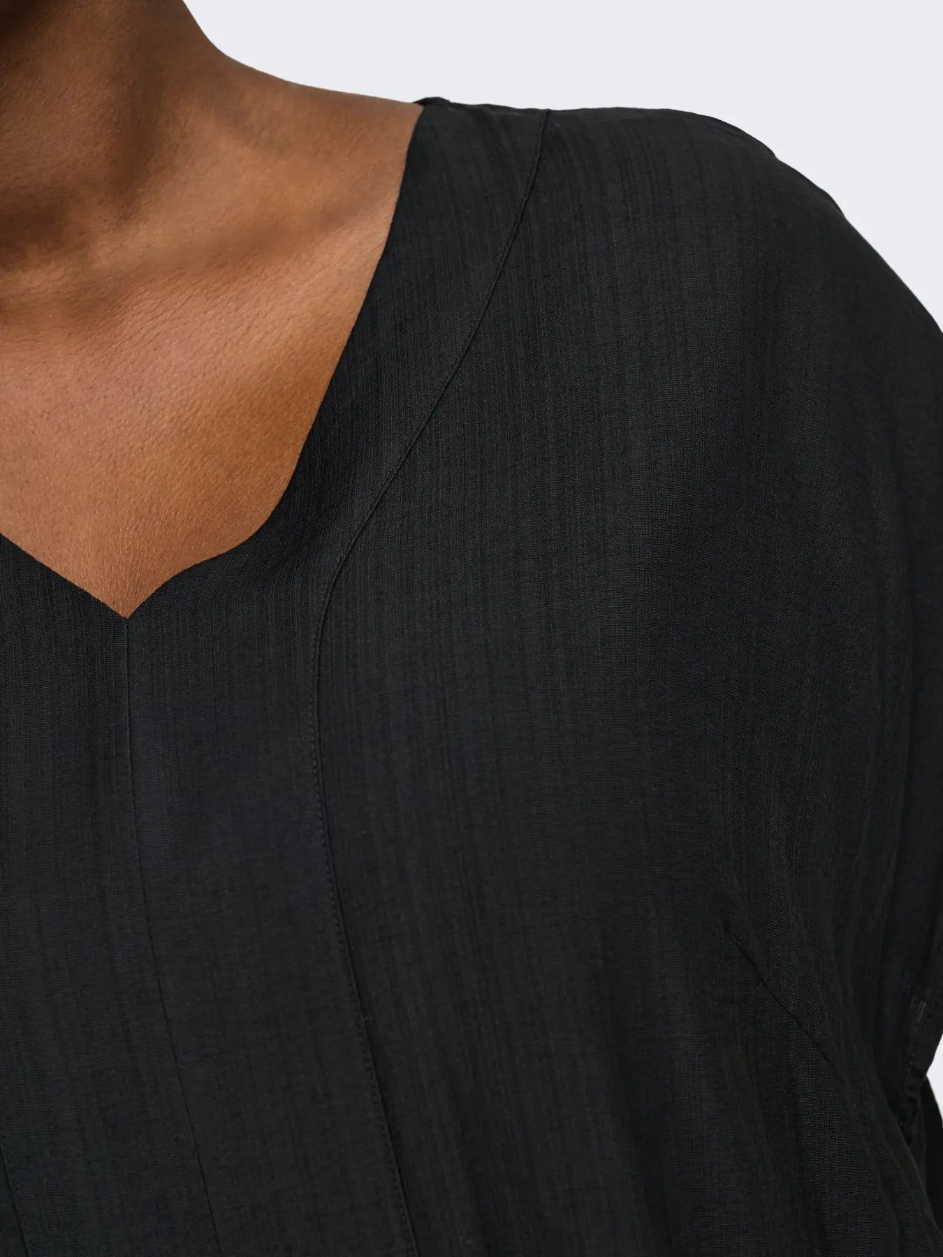 Svart skön klänning från Carmakoma 15369660