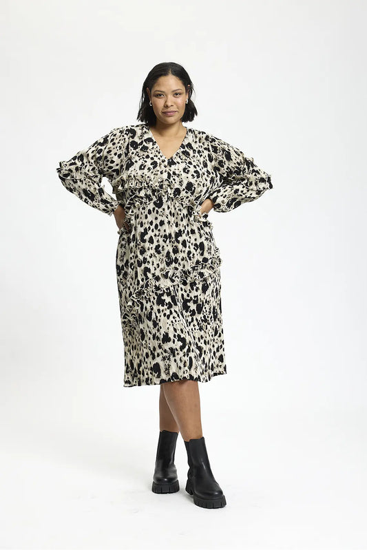 Plisserad klänning från Anyday 800313