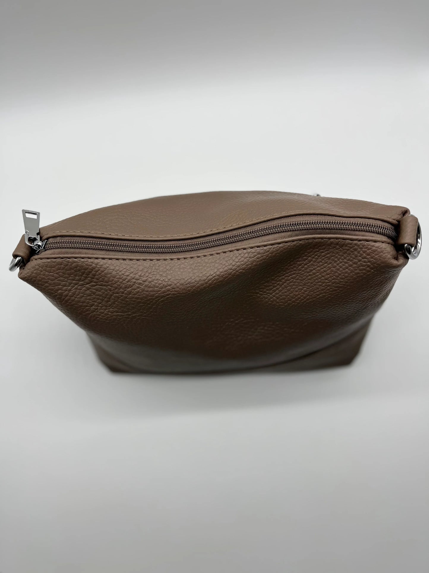 Beige väska från Impress 9735