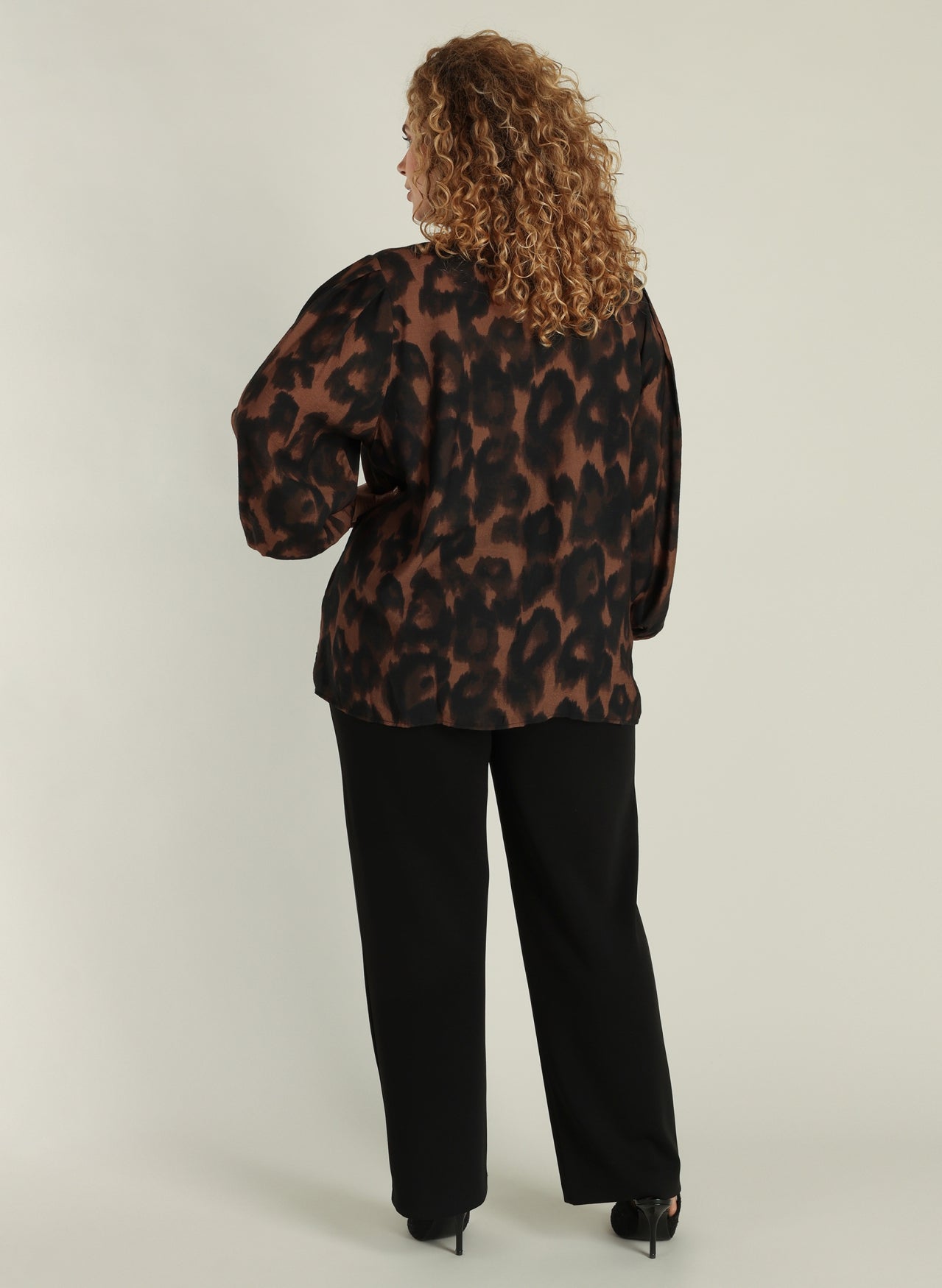 Leopard mönstrad blus från Yesta A005793