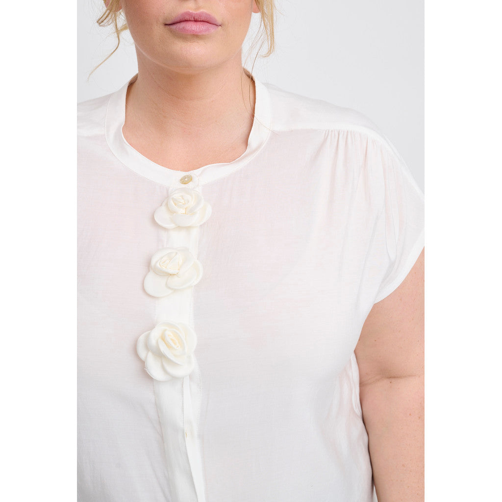 Elegant blus från Adia 3534