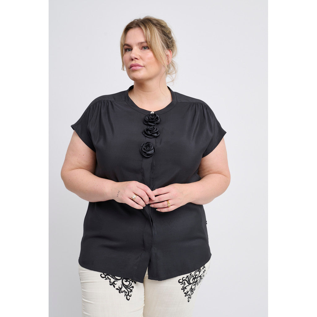 Elegant blus från Adia 3534