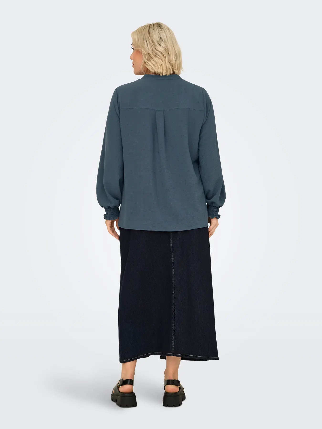 Blå blus från Carmakoma 15285157