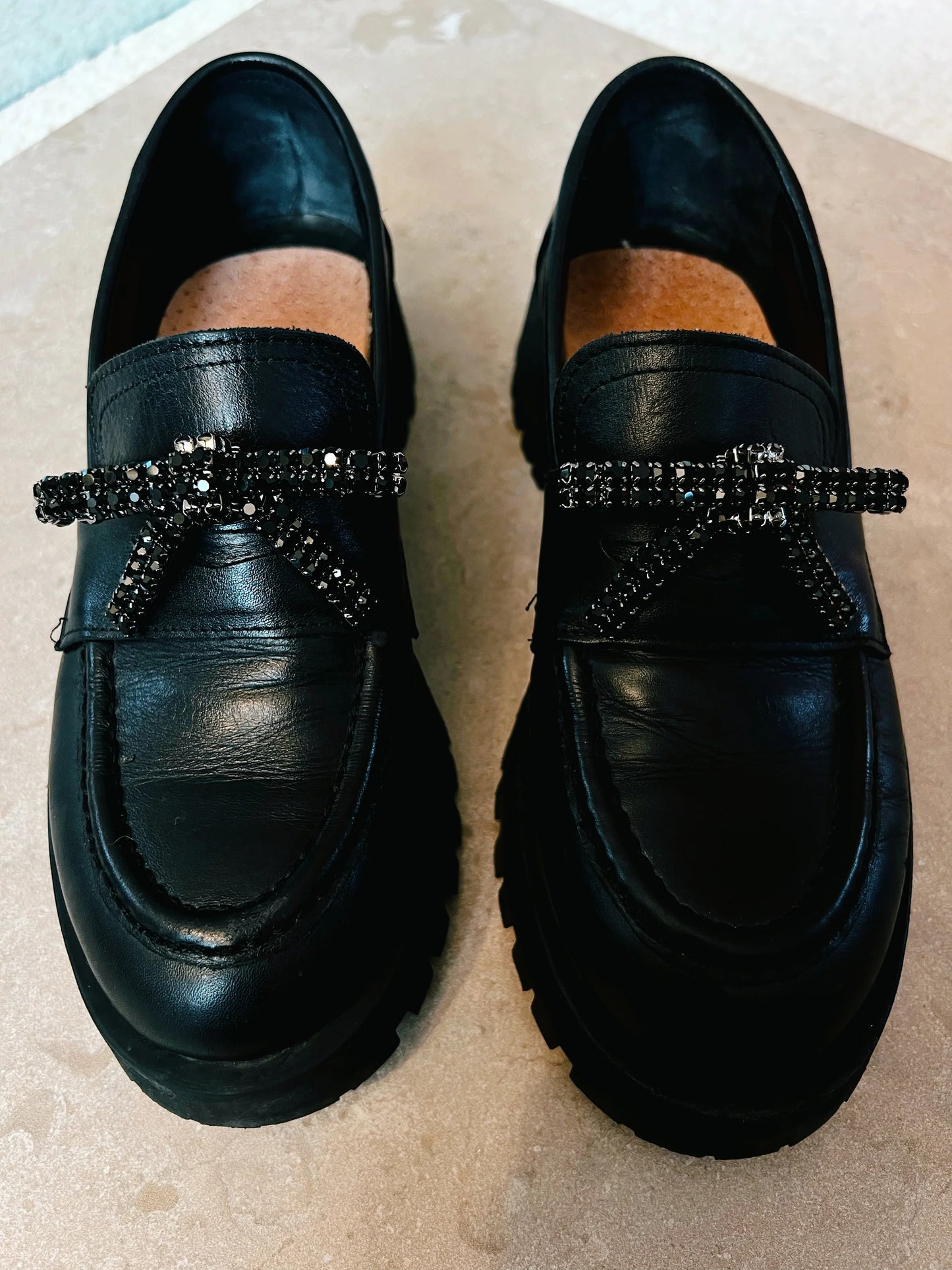 Skosmycke svart rosett 60.04