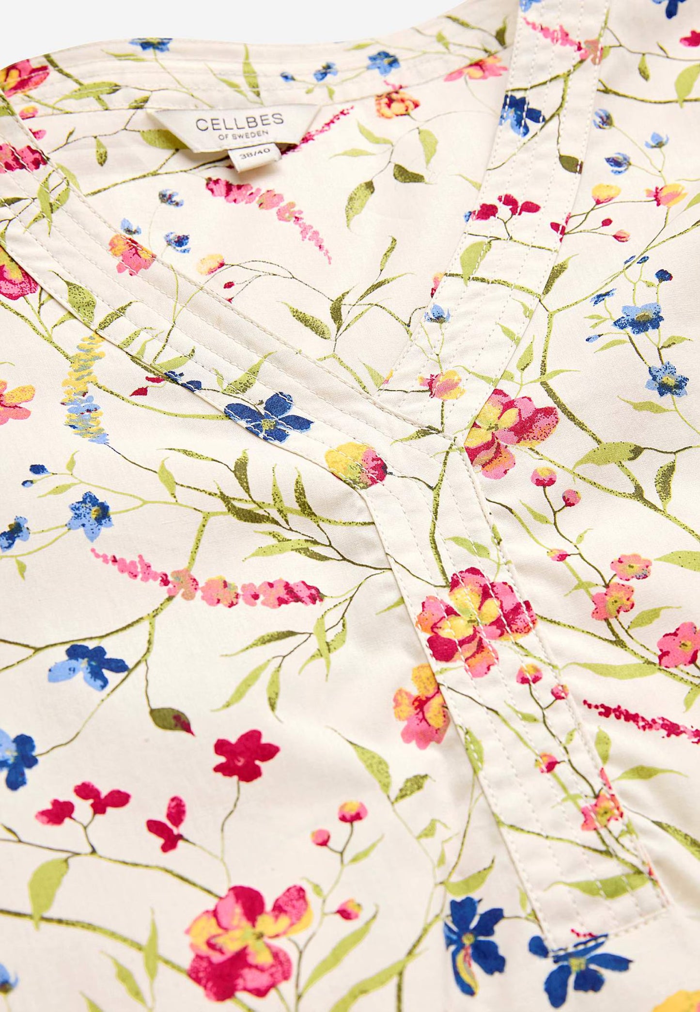 Blommig blus från Cellbes 702612