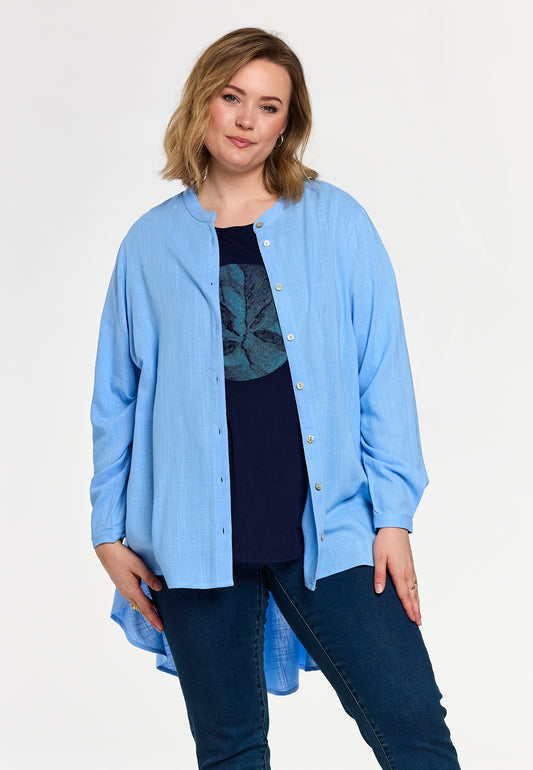 Ljusblå skjorta från Gozzip G261019