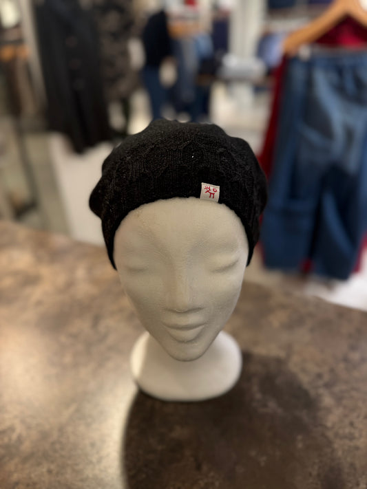 Svart mössa från Börjesson 42003