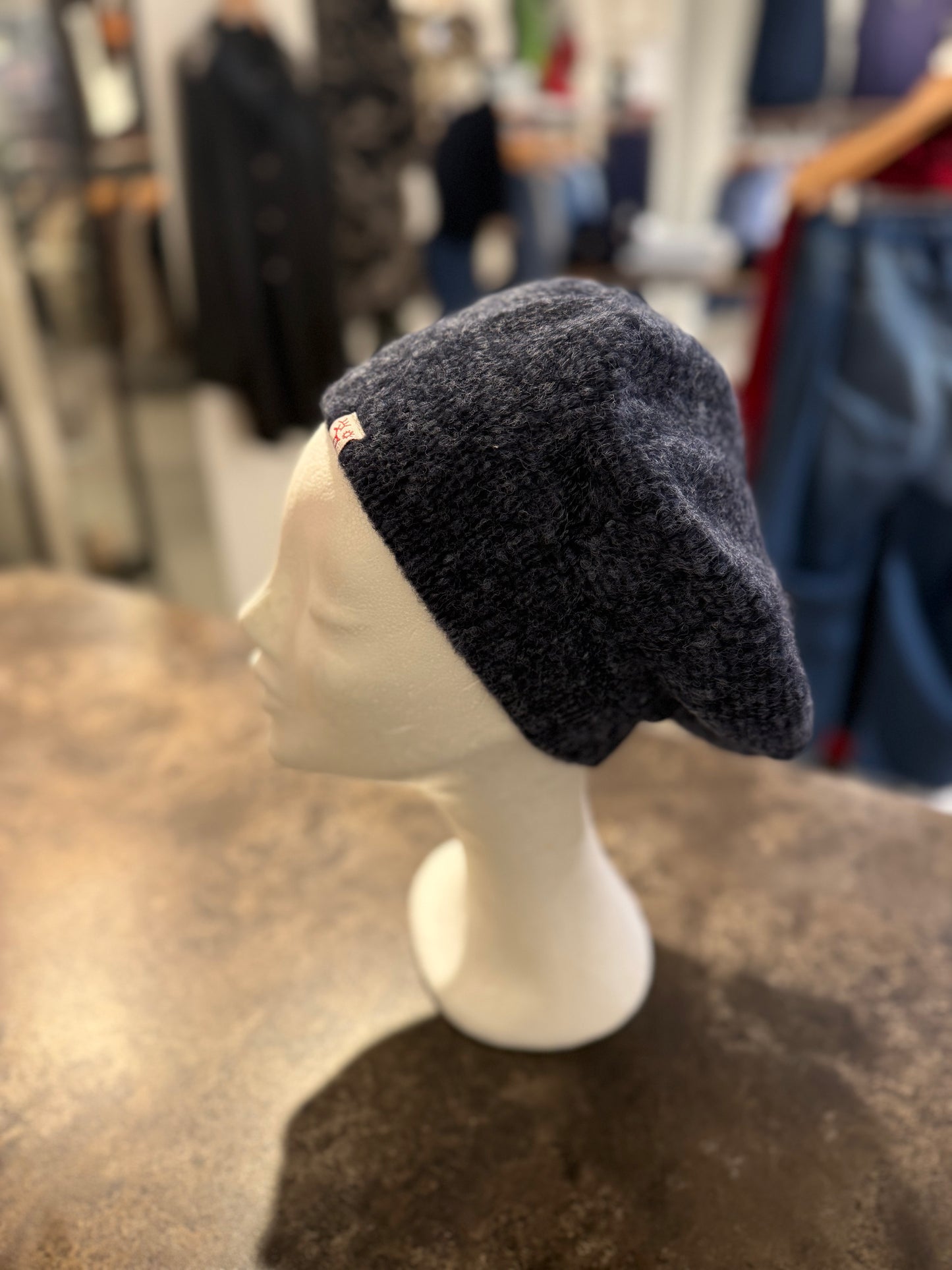 Blå mössa från Börjesson 42700