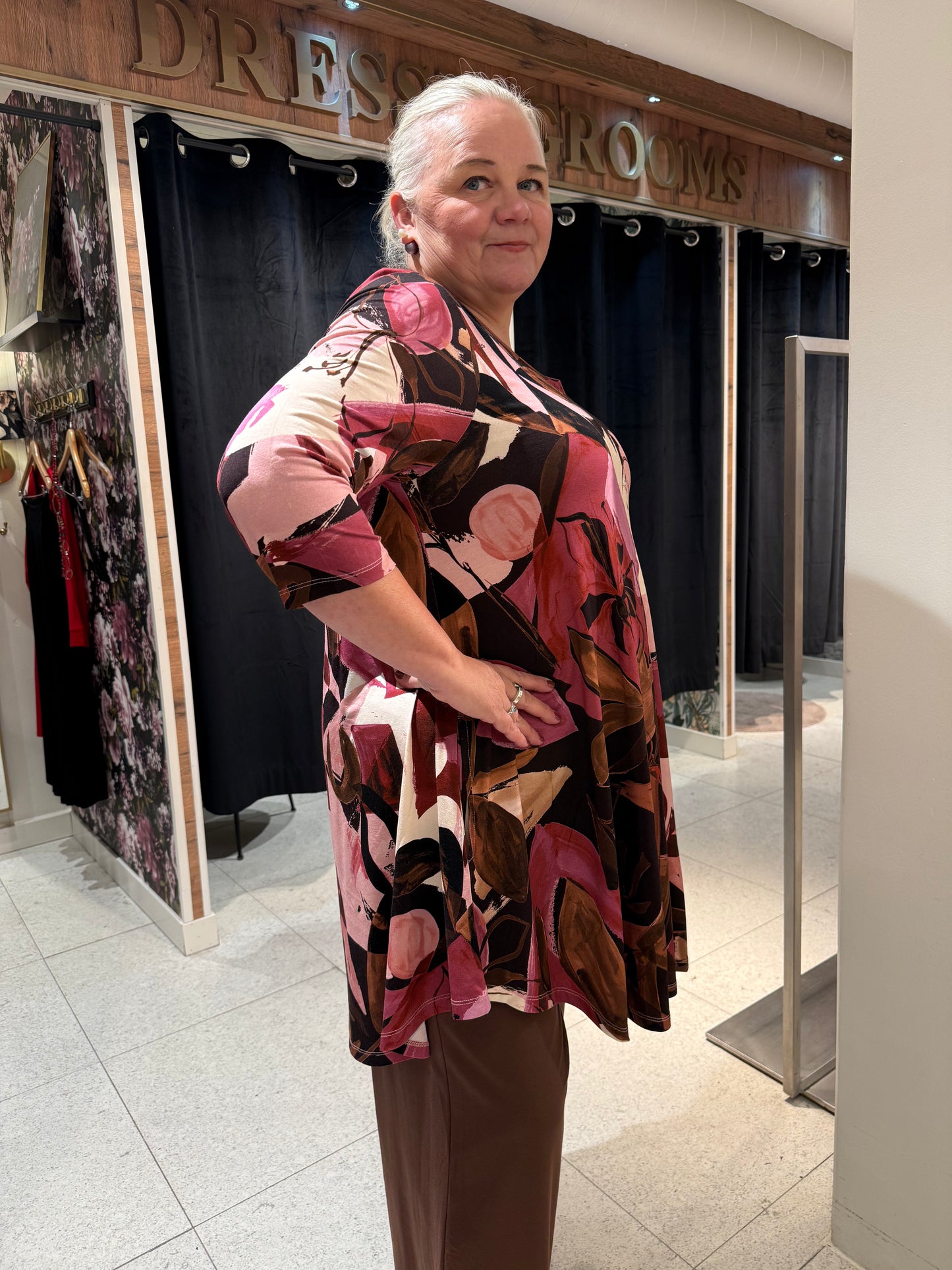 Blommig tunika från Kanok Rene