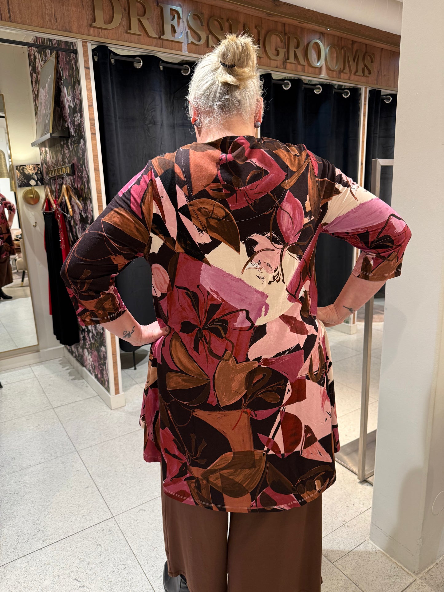 Blommig tunika från Kanok Rene