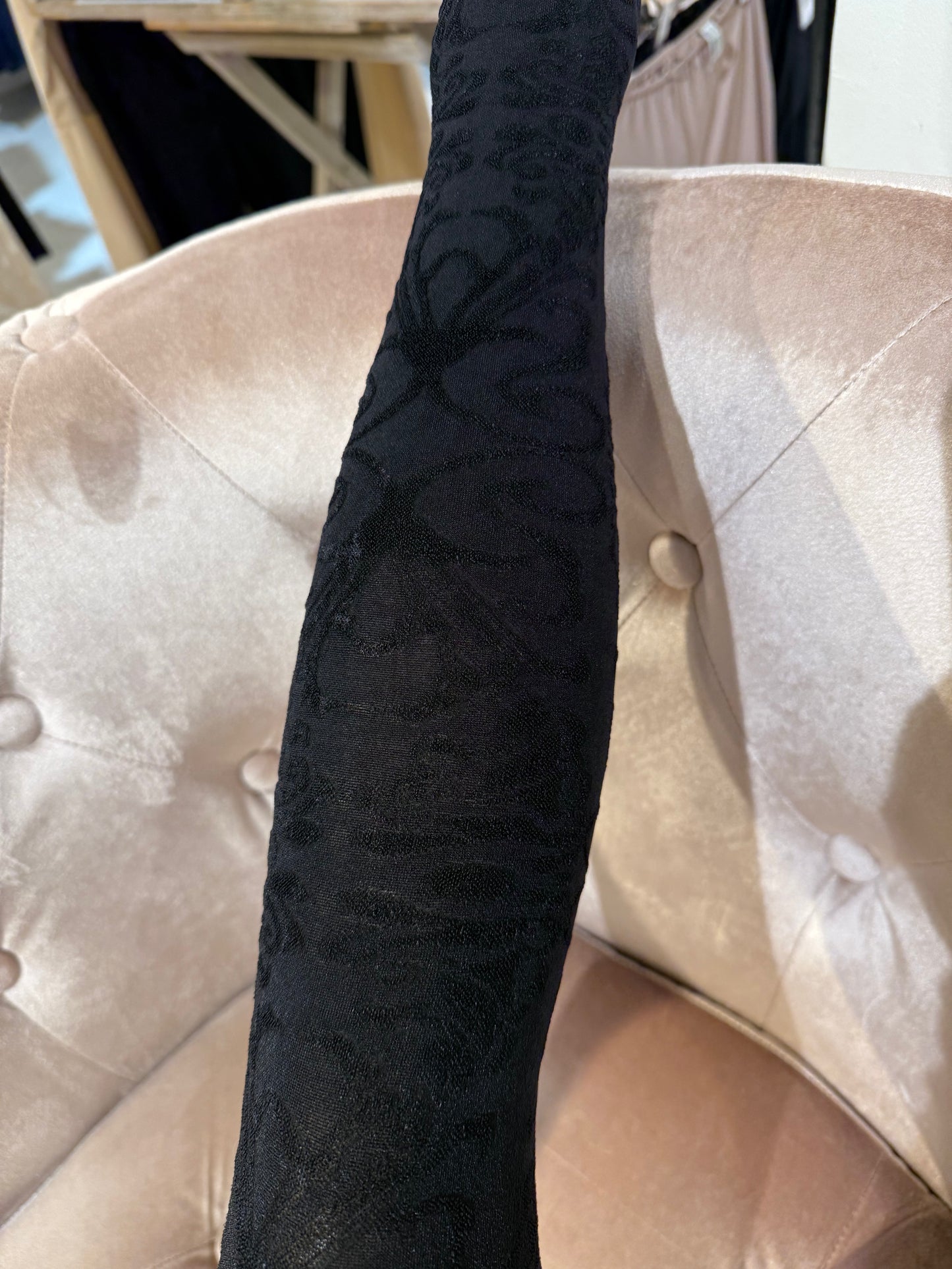 Svarta strumpbyxor med mönster 96384