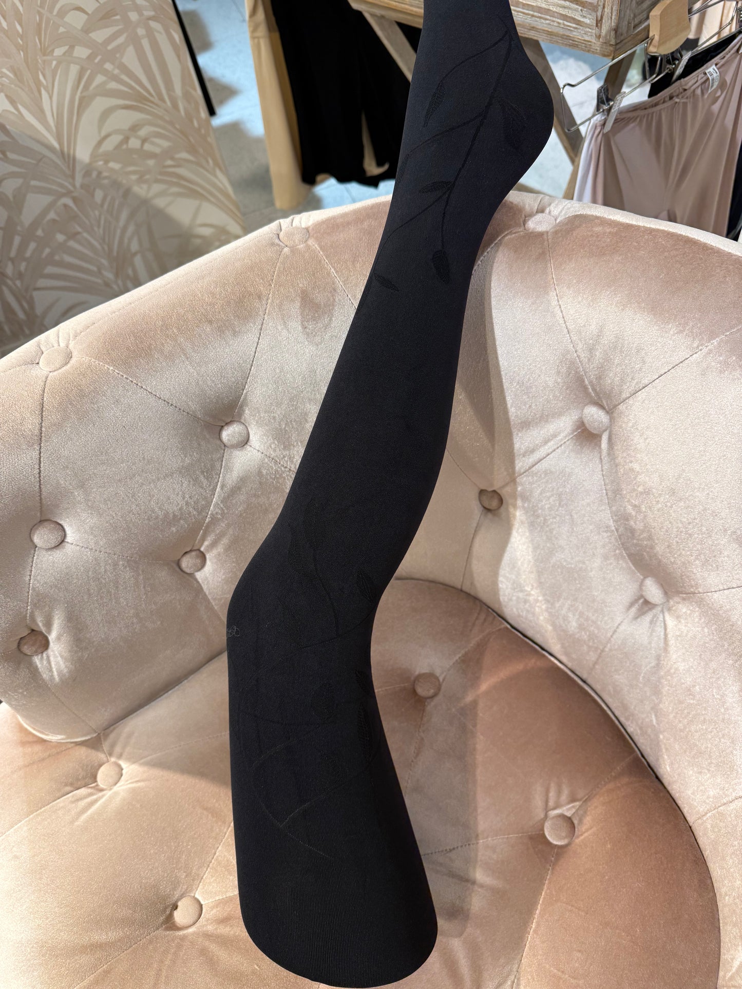 Svarta strumpbyxor med mönster 96385