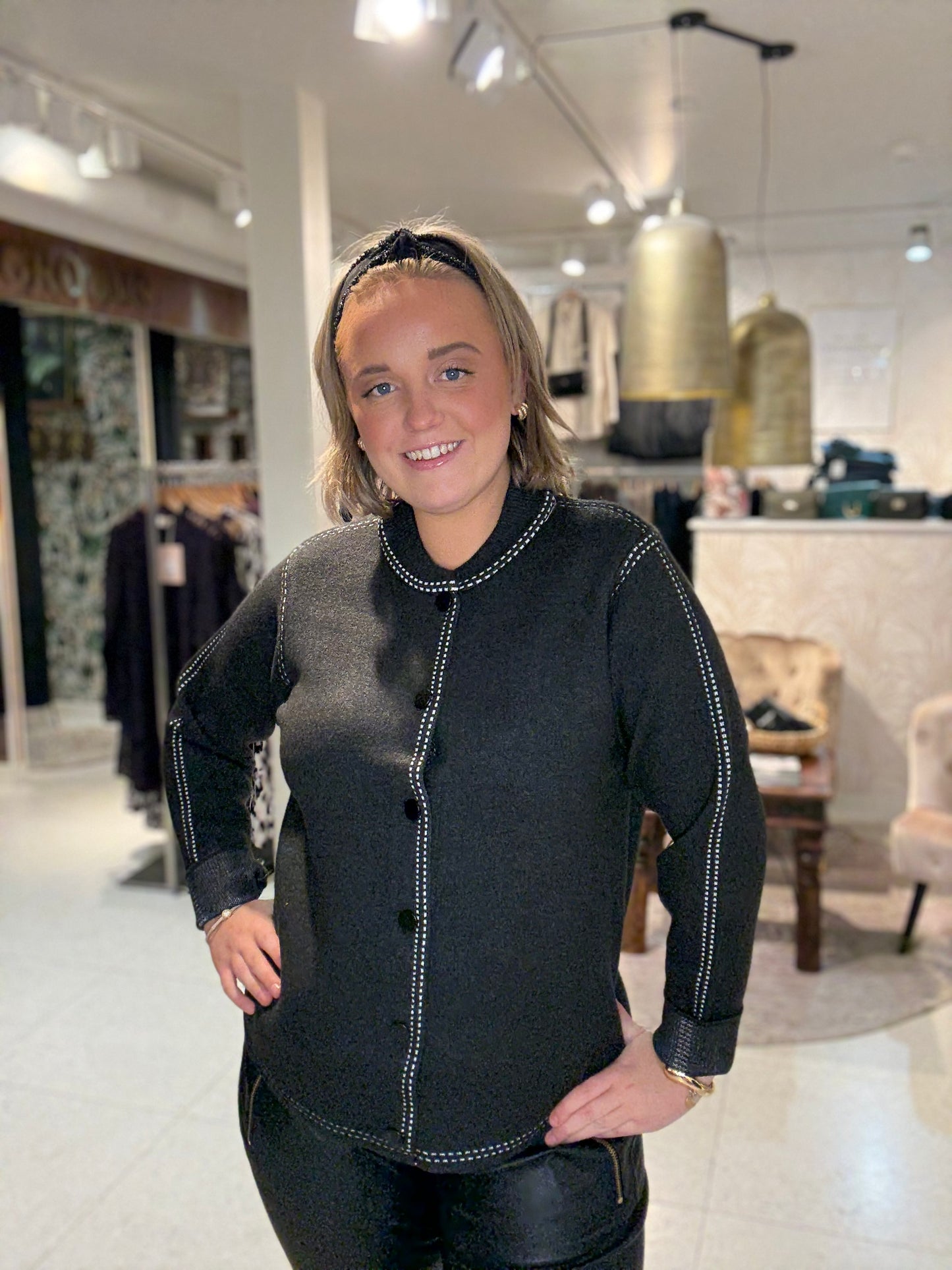 Mysig kofta från Nr 1 By Ox 63089