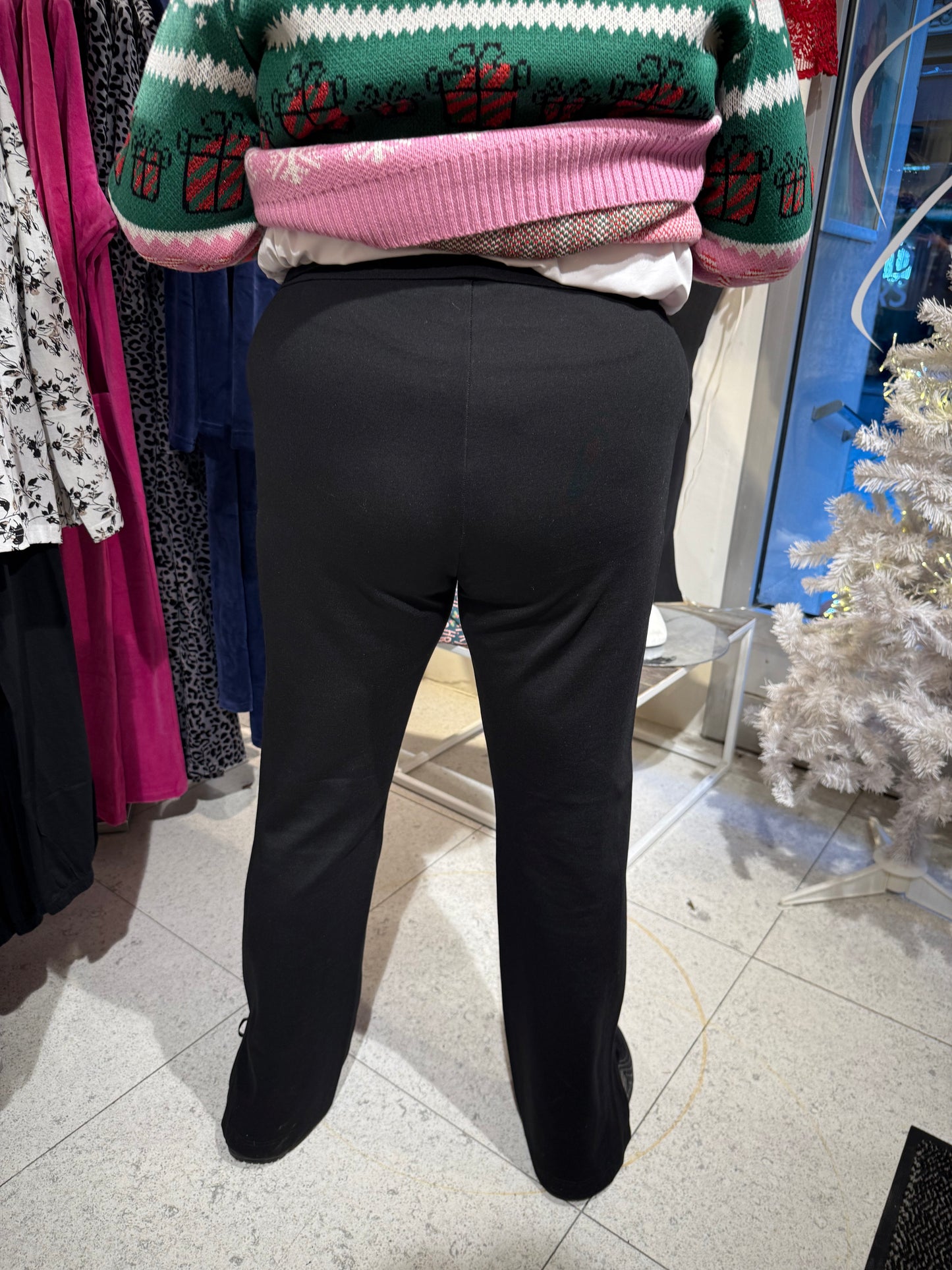 Svart byxa från Carmakoma 15364857