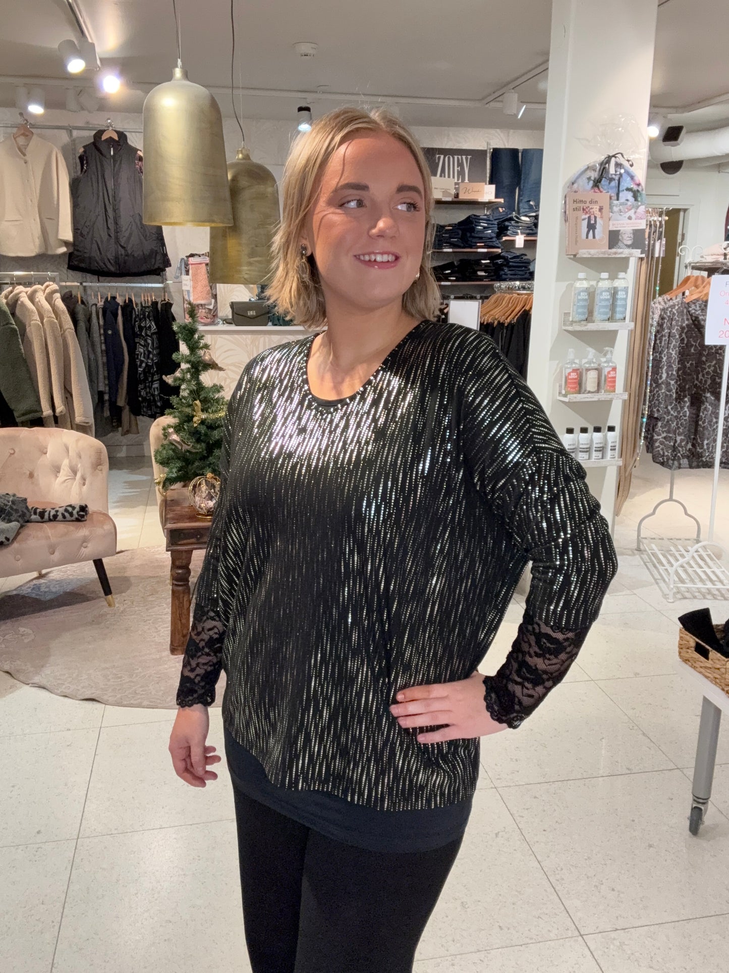 Festlig topp från Carmakoma 15336524