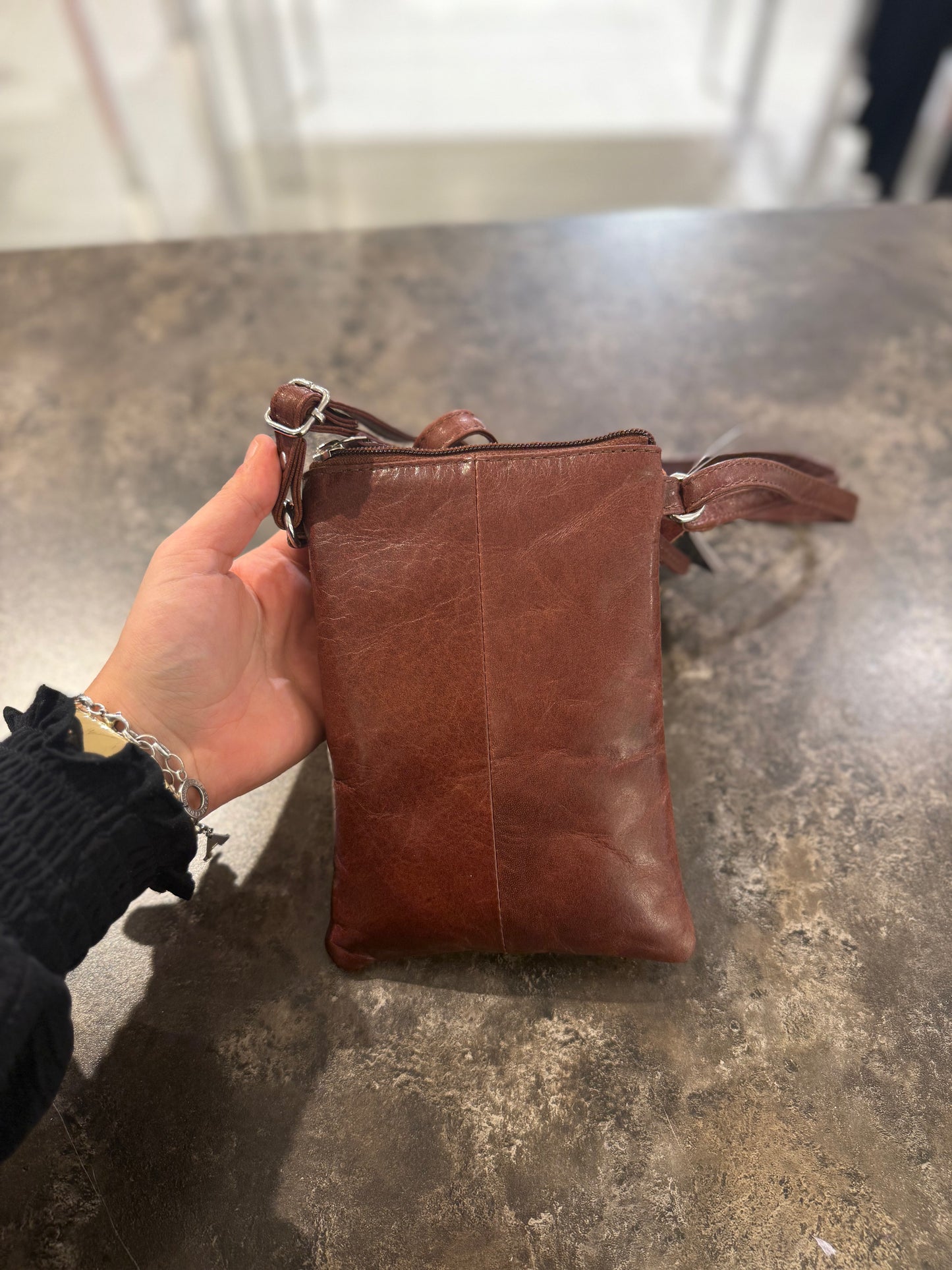 Mobilväska i äkta skinn 7401