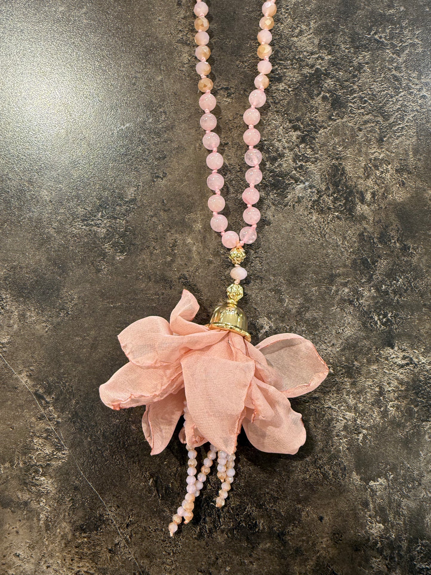 Långt halsband från By Olbers 2690