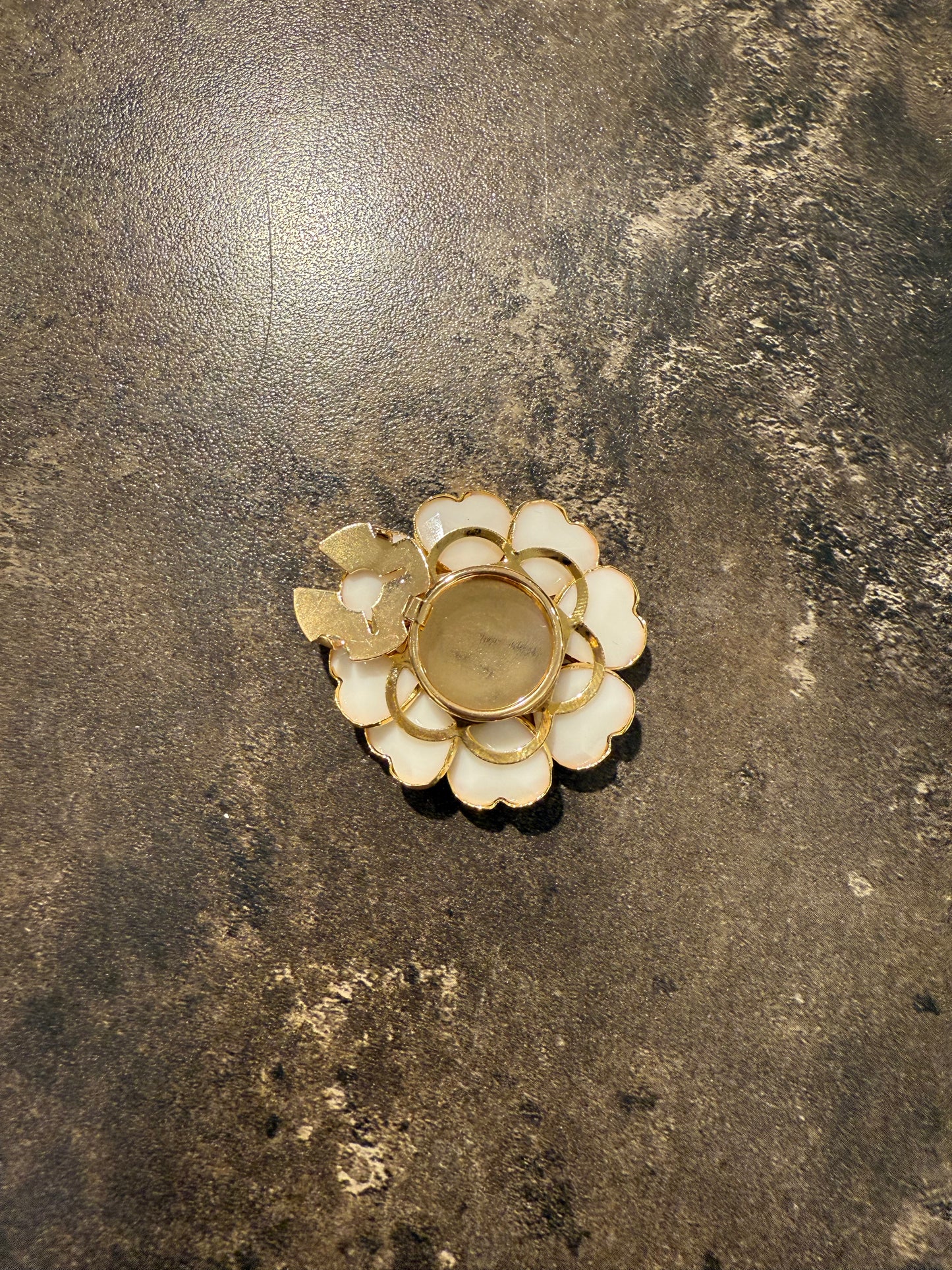 Knappsmycke från Angels By Clair 1075