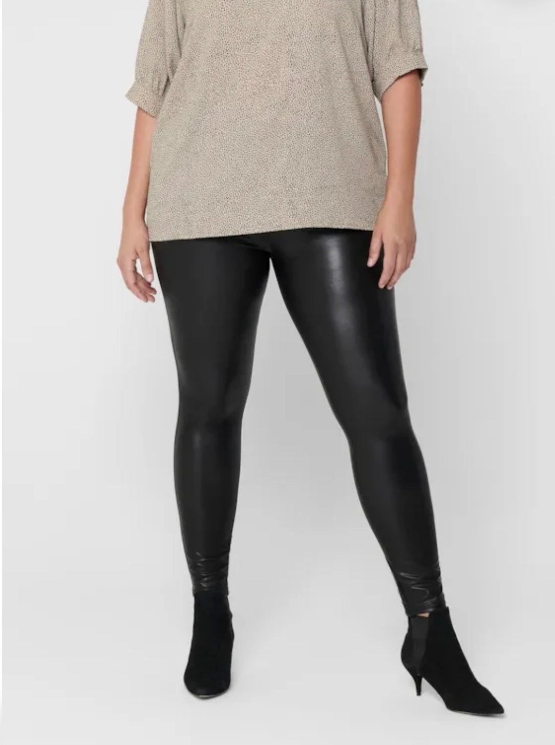 Fusk skinn leggings från Carmakoma 15211562