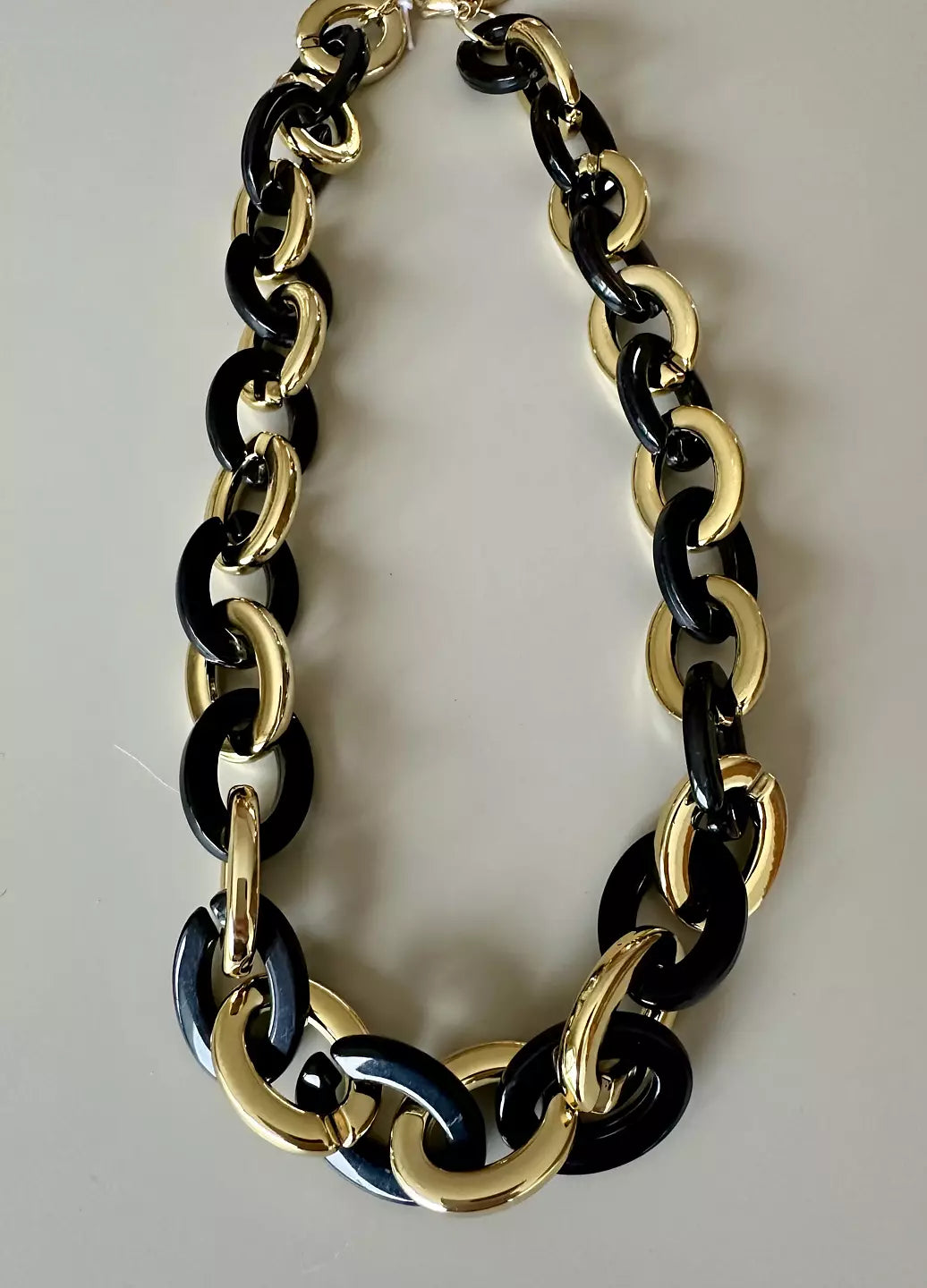 Långt halsband från By Odahl H111-1