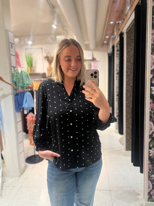 Prickig blus från Carmakoma