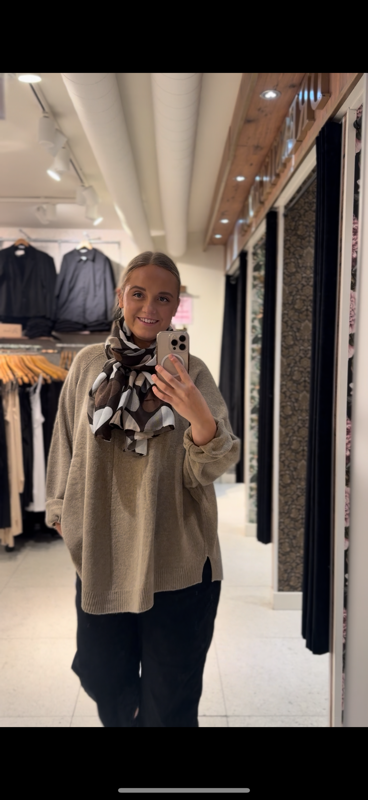 Poncho tröja från Lundgaard 8537-227