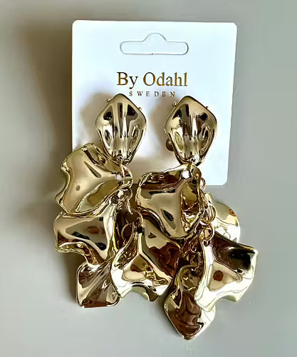 Guldfärgade örhängen från By Odahl Ö30-9