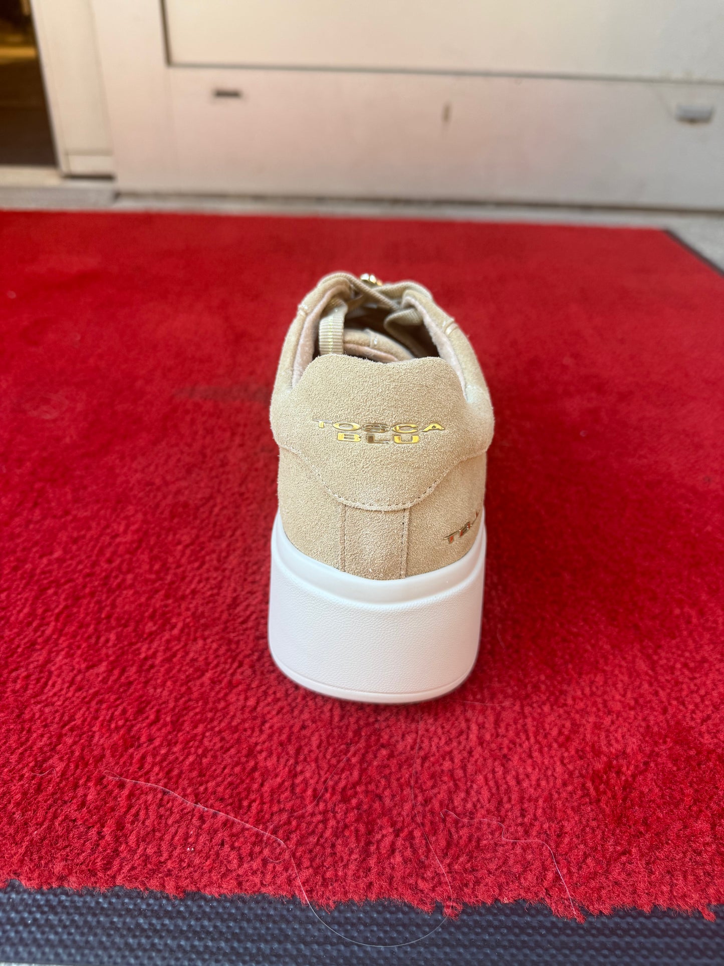 Sneakers från Tosca Blu 025