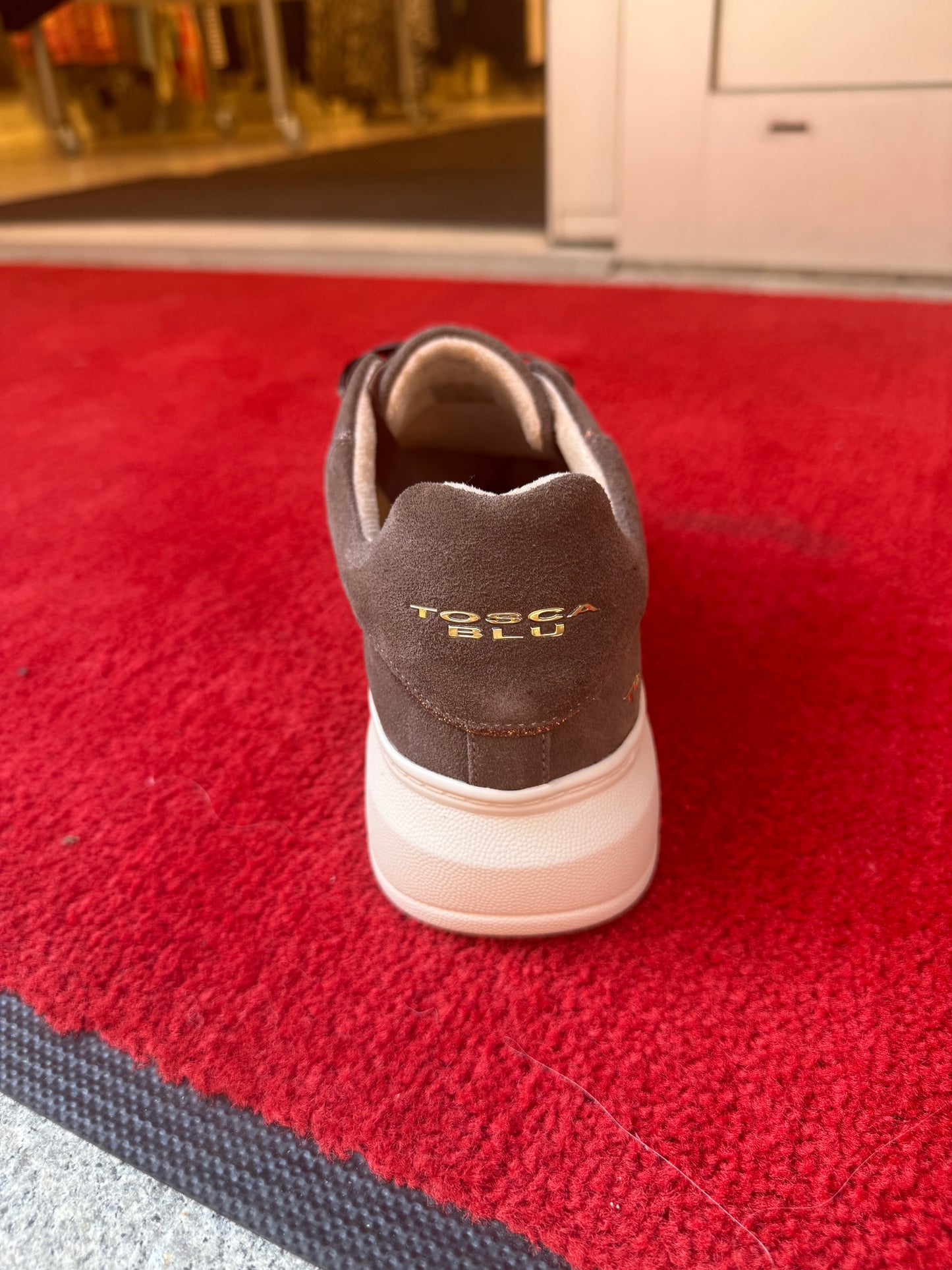 Sneakers från Tosca Blu 003