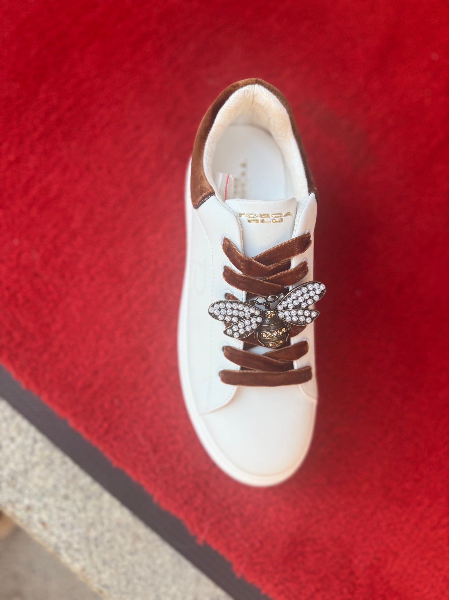 Sneakers från Tosca Blu 002