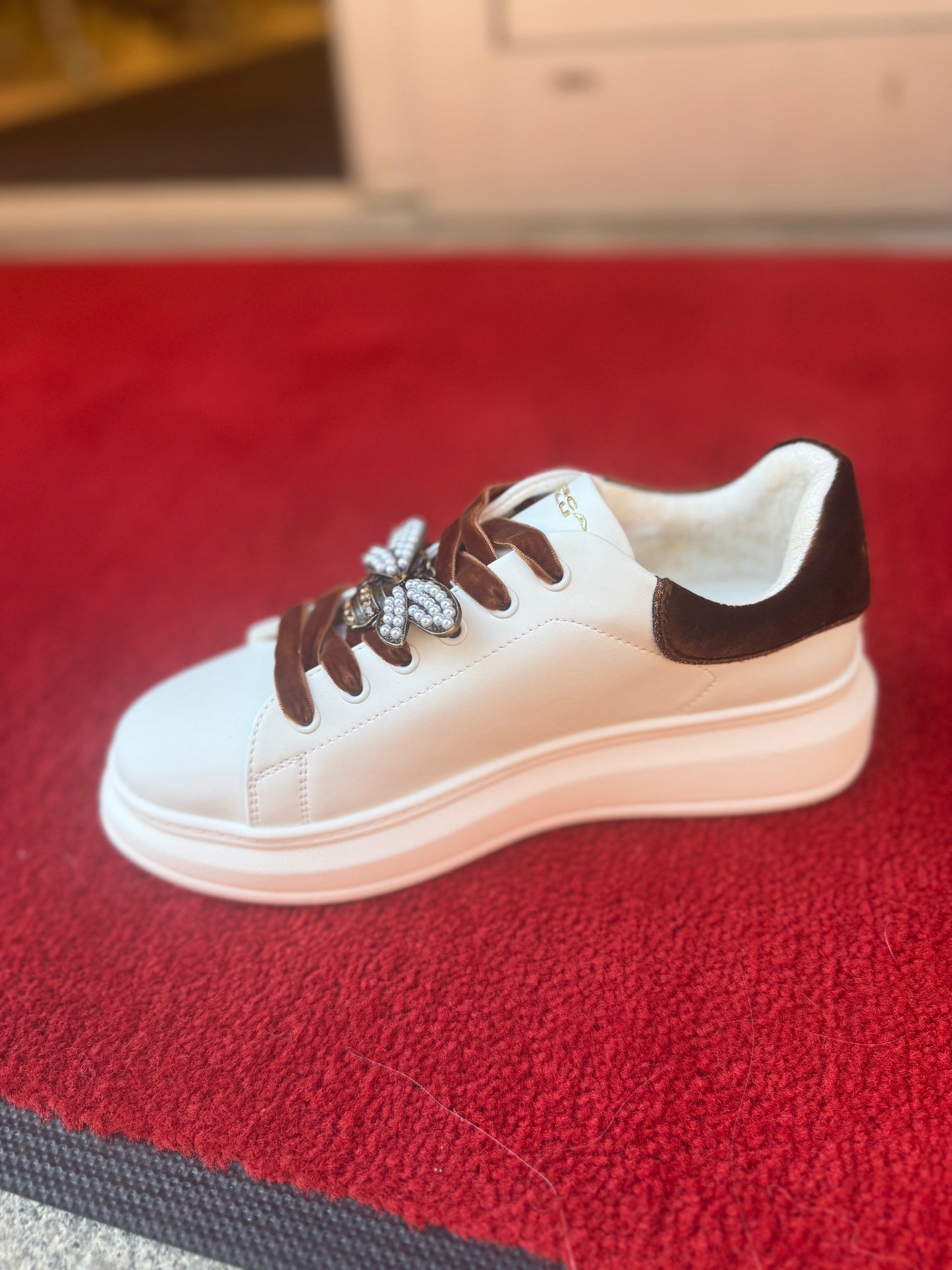 Sneakers från Tosca Blu 002