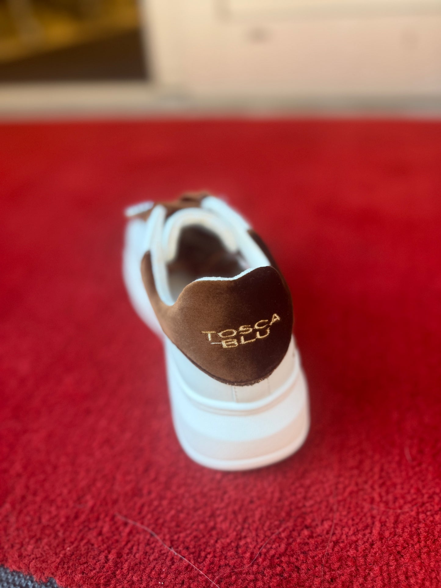 Sneakers från Tosca Blu 002