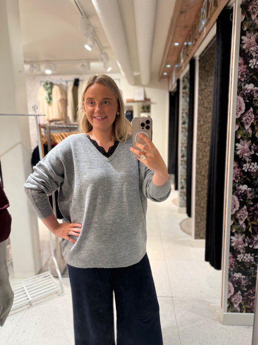 Stickad tröja från Carmakoma 15330671